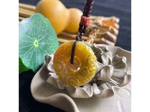 3黄翡镂雕时来运转