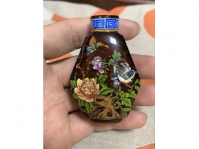 乾隆珐琅彩玻璃料器花鸟鼻烟壶
