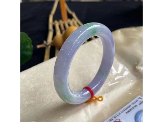 5春带彩圆条手镯