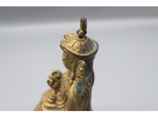 莲花生鎏金铜佛