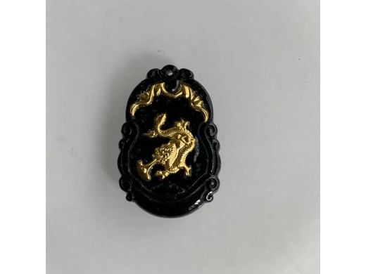 27墨翠千足金龙牌
