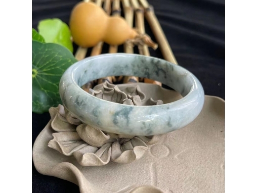24飘花手镯