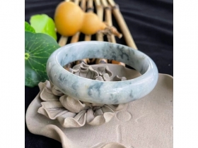 24飘花手镯