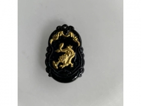 27墨翠千足金龙牌