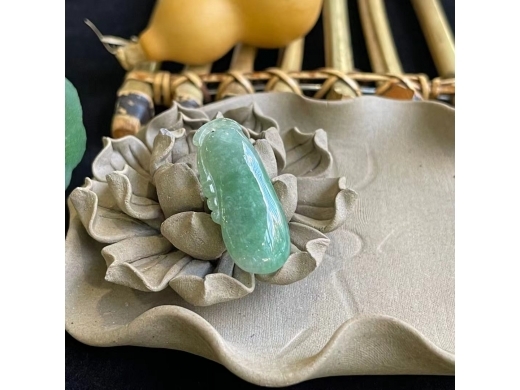 35翡翠福瓜