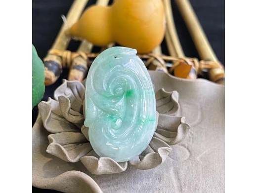 24翡翠如意