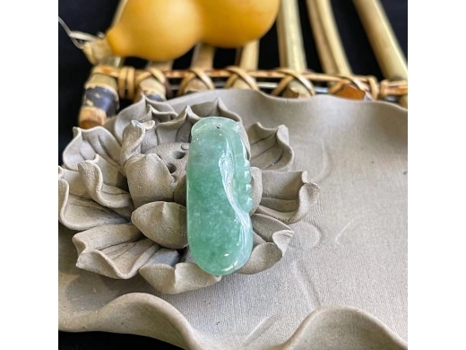 35翡翠福瓜