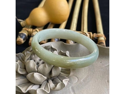 37黄翡手镯