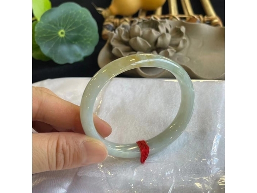 32黄翡贵妃手镯