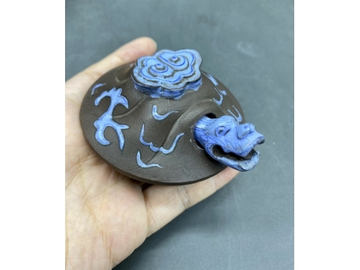 紫砂加彩云龙茶壶
