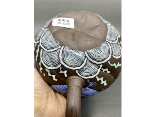 紫砂加彩云龙茶壶