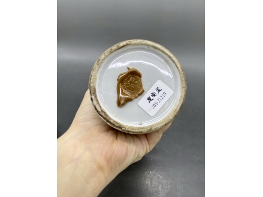 浅绛彩山水笔筒