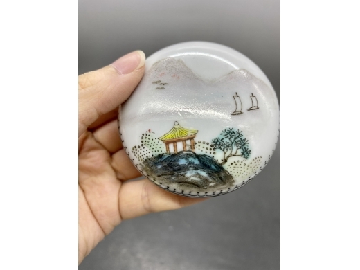 新粉彩山水印泥盒