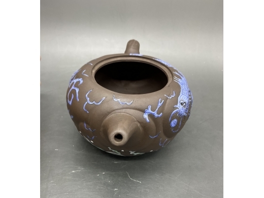 紫砂加彩云龙茶壶