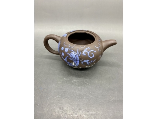 紫砂加彩云龙茶壶