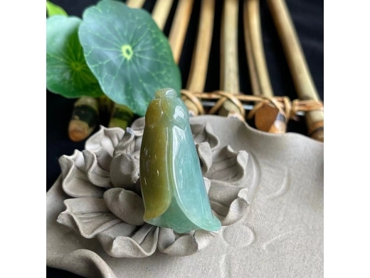 3黄翡玉兰花