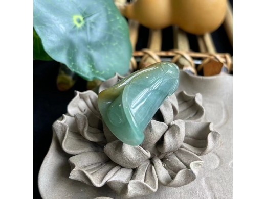 3黄翡玉兰花