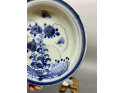 青花花卉纹小碟