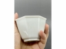 白釉八方茶盏