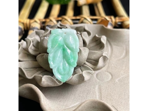 19翡翠金枝玉叶