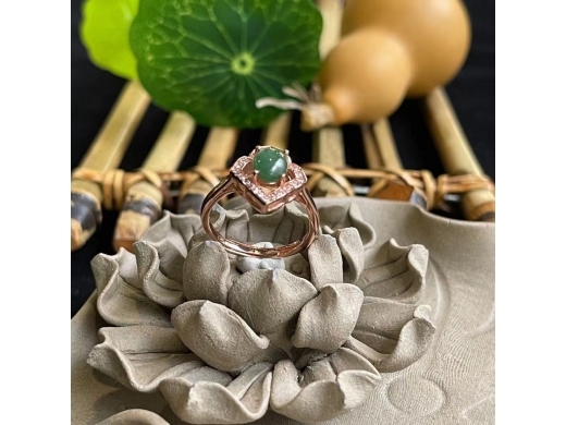 38翡翠戒指