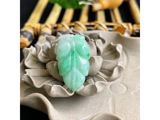 19翡翠金枝玉叶