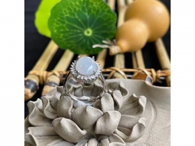 35翡翠戒指