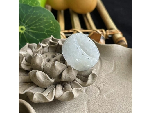 16翡翠戒指
