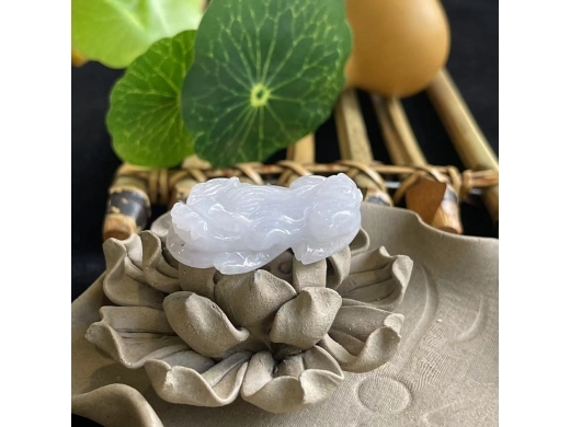 18翡翠貔貅