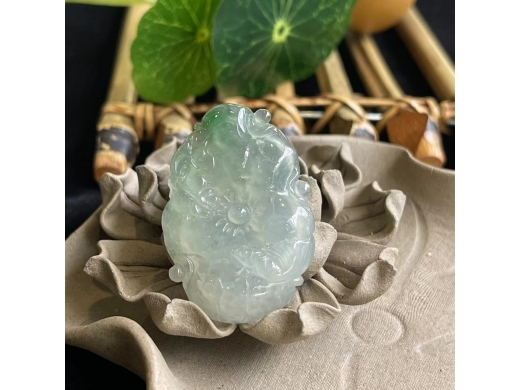 27鱼戏荷叶间