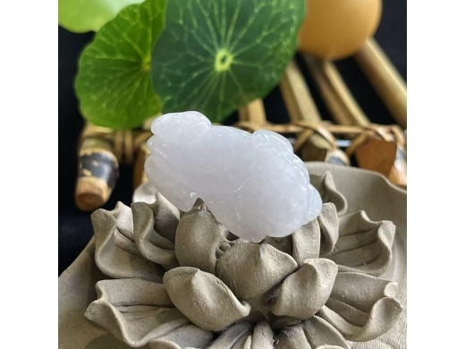 18翡翠貔貅