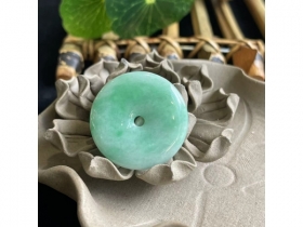 21翠平安扣