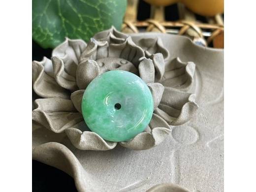 4翡翠平安扣