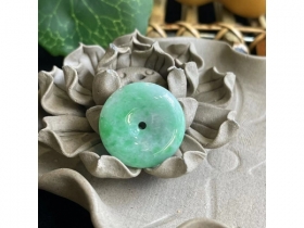 4翡翠平安扣