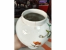 粉彩花卉灯笼瓶