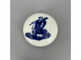 青花人物纹印盒
