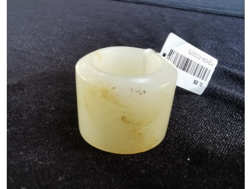 白玉扳指