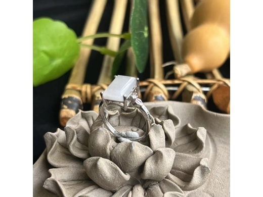11翡翠戒指