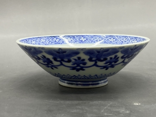 青花花蝶璎珞纹斗笠茶盏