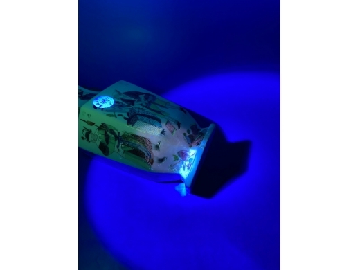 广彩人物六方瓶