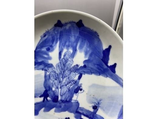 青花山水人物纹盘