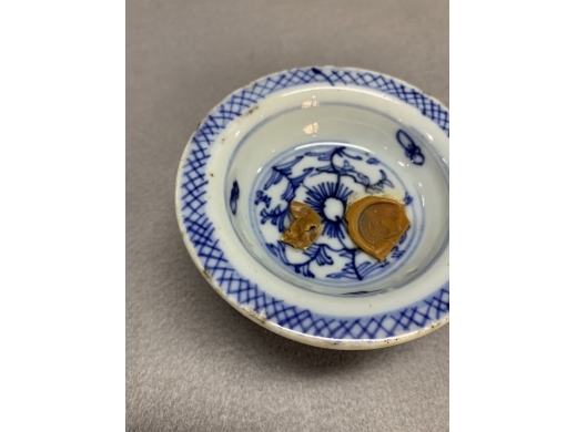 青花高足盘
