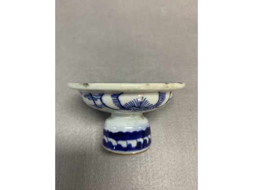青花高足盘