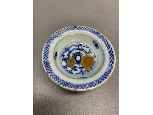青花高足盘
