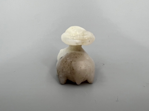 玉雕鹿形挂件