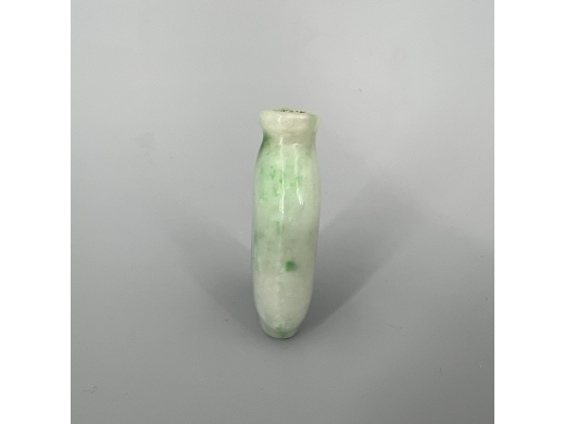 翡翠雕烟壶