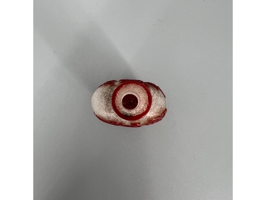 红套料烟壶
