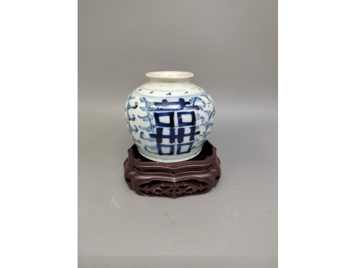 青花喜字苹果尊