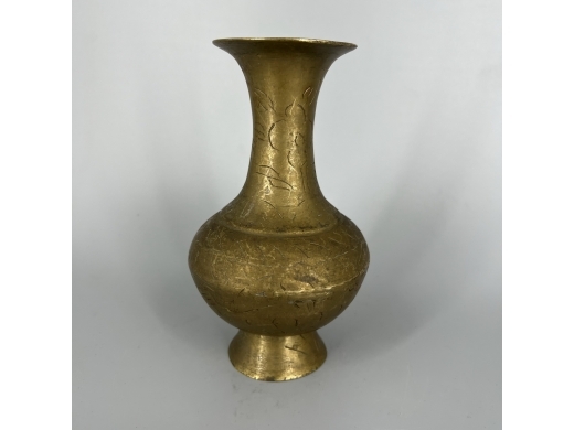 铜雕花卉纹长颈瓶
