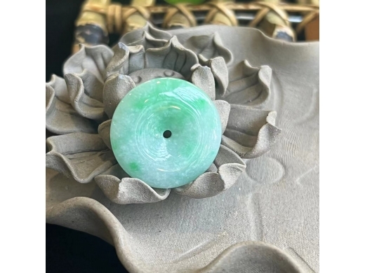 07翡翠平安扣